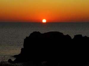 入道崎に沈む夕日