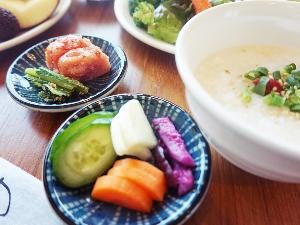 朝食