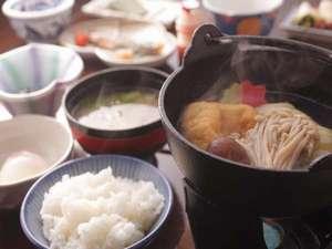 白山の有機米コシヒカリのご飯で食べる朝食は格別のおいしさ！