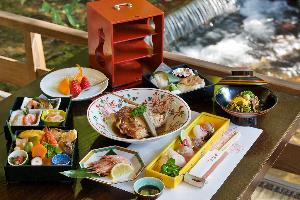 瀬戸内海の魚介類を中心とした川席料理