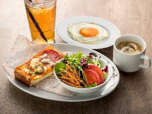 朝食一例　別館1F　LAD’S DE WINE　洋食プレート（ピザ）