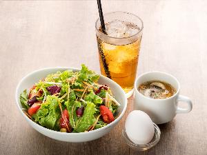 朝食一例　別館1F　LAD’S DE WINE　洋食プレート（サラダ）