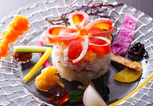 淡路島サクラマスと地野菜の小さな創作ちらし寿司（お料理イメージ）