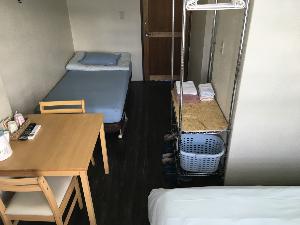国道沿いの部屋をお二人で利用