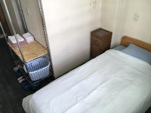 国道沿いの部屋をお二人で利用