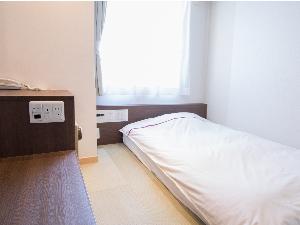 GORORIシングル◇禁煙◇床に座るコンセプト◇畳、床張り風のレトロモダンなお部屋です