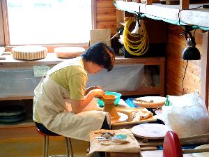 ■陶芸センター■　“自分だけの陶器”を作る『陶芸体験』はどの世代にも人気！旅の記念にぜひ♪