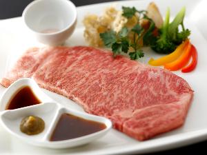 ■富良野和牛■　絶品！富良野和牛を豪快に鉄板で。ジューシーに焼きあがったら召し上がれ♪