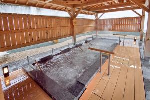 露天風呂の一種である「寝湯」