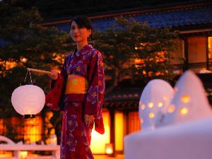 昼と夜、ふたつの顔を持つ玉造温泉。「私だけ」の思い出探しに出かけましょ♪