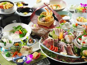 【旬彩物語／船遊びコース】黒毛和牛豆乳創酢掛けや金目鯛、天ぷら盛り合わせ、鰹の藁焼きタタキなど12品