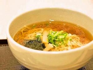 夜鳴きそばサービス