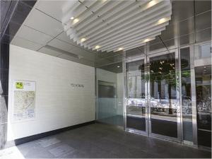 市営地下鉄博多駅・東６番出口と直結