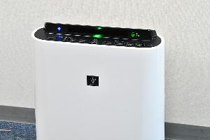 加湿器付き空気清浄機◇全室完備◇乾燥する季節も快適にご滞在いただけます