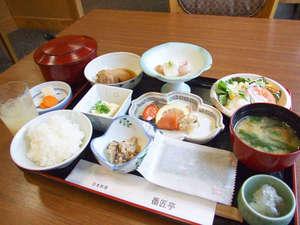 ≪朝食：和食≫常連のみなさまから好評頂いております♪人気の和定食です。