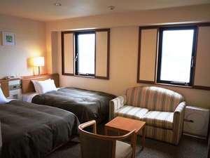 デラックスツイン。最上階で富士山が臨めます。（天候によります）