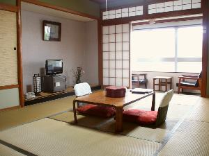 ＜お部屋＞街側｜和室(6畳～10畳)/トイレ付☆Wi-Fi接続無料