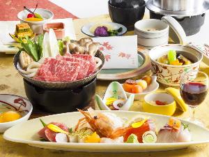 2017年：秋「笑福御膳」イメージ【登別牛のすき焼きうどん鍋】がメインの全12品