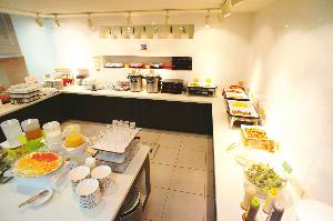 朝食バイキング