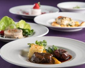 【ダイニングフェリオ】　コース料理例