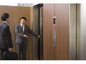 【館内エレベーター】