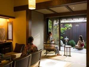【離れ】広縁四季折々の風を感じながら「ほっ」と一息