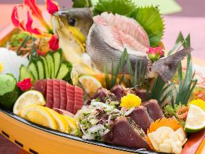 【お食事】夕食/南国土佐の郷土料理『皿鉢(さわち)料理』※一例