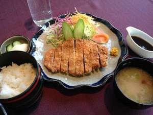 ☆選べる夕食☆上富良野とんかつ定食☆