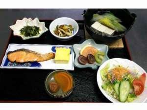 朝食和膳 冬 一例冬はあったかい鍋物ご用意※鍋物ではない日もございます※