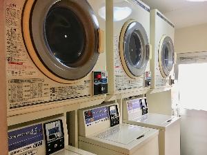 24時間無料のランドリーもございます。洗剤はフロントで販売してます。