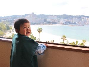 お子様歓迎！小さな浴衣、丹前、スリッパなどご用意しております。