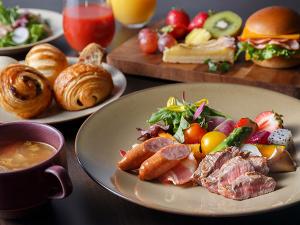 【セレスティンダイニング】 ラ プルーズ東京<BR><BR>60種類以上の食材を使用したビュッフェ＆ライブキッチン。