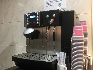 1階ロビー　セルフカフェ