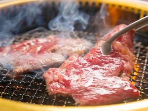 ＜網焼香房 輪＞お好みの加減に焼いたら、冷めないうちに召し上がれ！