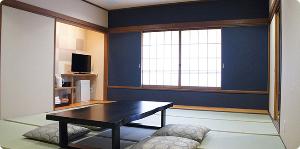 5～8名部屋：5～8名でご利用いただける和室タイプのお部屋です。なごみの湯(大浴場)を無料でご利用いただけます。