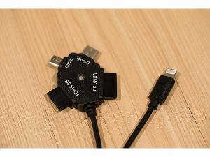 各社対応の充電器を全室に完備!