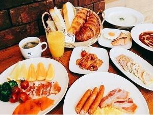 朝食