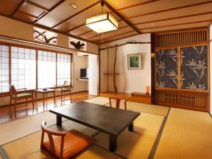 西館3階　「趣」