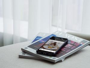 無料でご利用いただけるレンタルスマートフォン「handy」を全客室に導入いたしました。