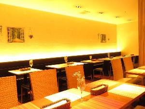 カジュアルダイニング「GIRASOLE」（ジラソーレ） 店内