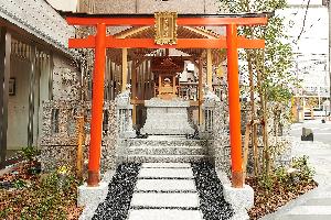 ホテル正面入り口目印