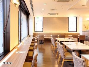 レストラン　ご朝食もゆっくり楽しめます。