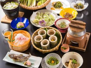 【山菜料理一例】デトックス効果まで！？栄養豊富な山菜をどうぞご堪能ください
