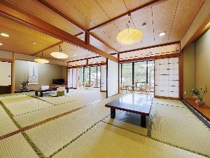 【特別室】15畳+7.5畳の二間続きで、バスなし・トイレ付の和室です。家族でゆったりと。ふたりで贅沢に。家族旅行に、記念日にぜひご利用ください。