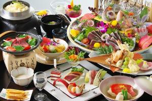 皿鉢料理と土佐風会席【9～11月の内容となります】