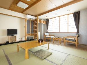 本館 客室一例（バス・トイレ付）