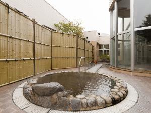 温泉施設「ゆりかご」露天風呂