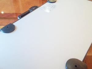 フロントにてズボンプレッサー貸し出しております
