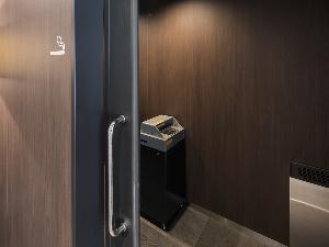 1階に喫煙コーナーがございます。※客室は全室禁煙です。