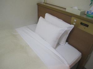 客室には２種類の枕をご用意しております。